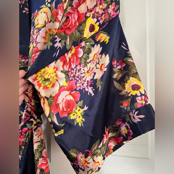 Unbranded robe - Picture 4 of 4